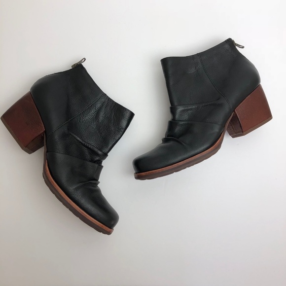 Kork-Ease Shoes - Kork-Ease Black leather KISSEL Ankle Bootie